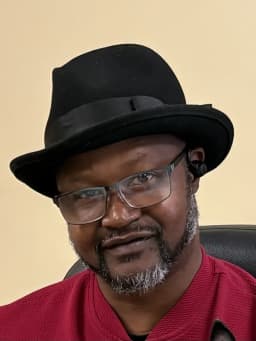 Author Mario Peters